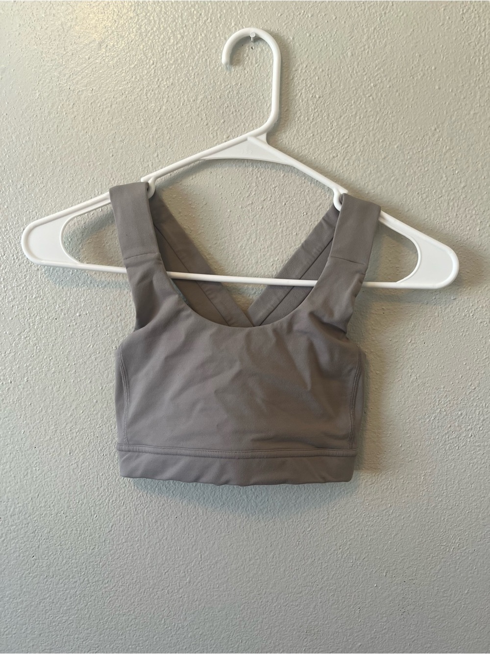 Lululemon All Sport Bra Stone Gray Luxtreme Fabric Cross Back- Missing Inserts